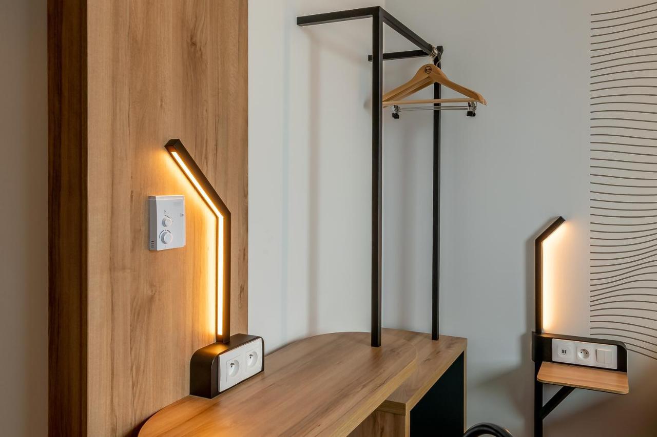 B&B Hotel Bois D'Arcy Saint Quentin En Yvelines Ngoại thất bức ảnh
